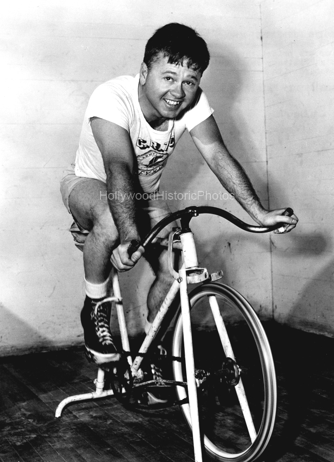 Mickey Rooney 1943 DeMille Barn Gym at Paramount wm.jpg